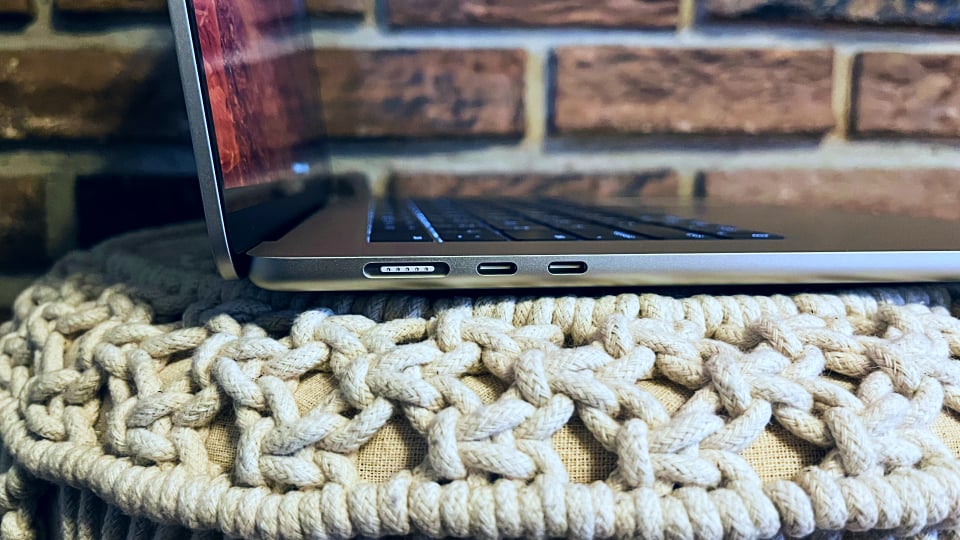 Apple MacBook Air 15 Inch 2024 M3 2