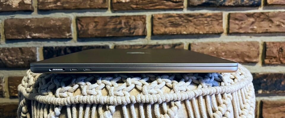 Apple MacBook Air 15 Inch 2024 M3 3 e1737517158829