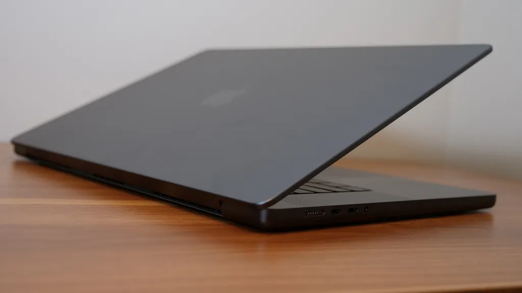 Apple MacBook Pro 16 M4 Pro 5