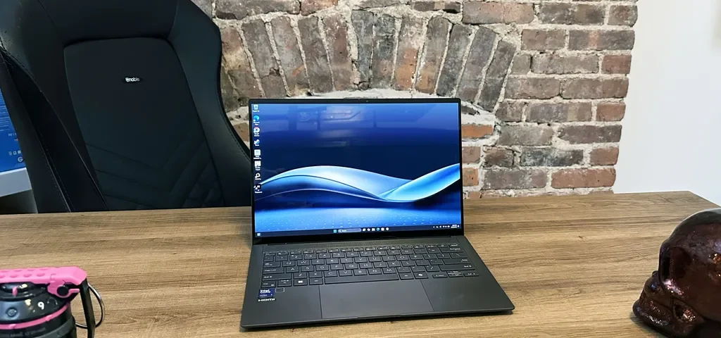 Top 10 laptop tốt đáng mua nhất năm 2025: lựa chọn hàng đầu cho mọi nhu cầu! 135 Asus Zenbook S 14 11 e1736073397526