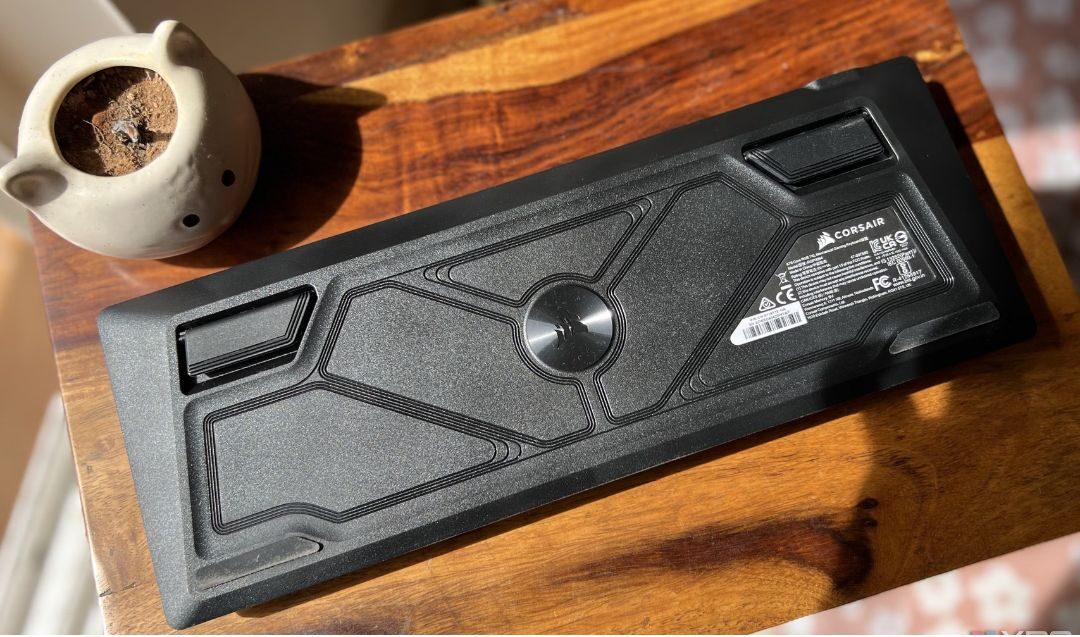 Corsair K70 Core TKL 6 e1736676682464