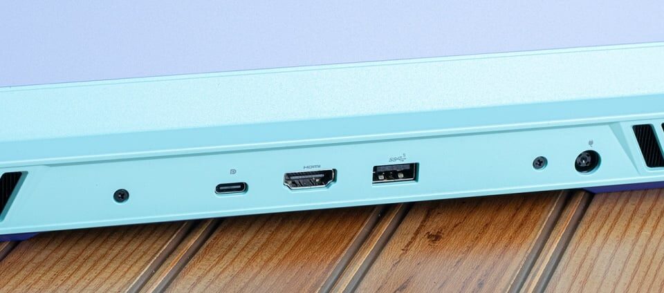 Dell G15 (2023) - Chiến binh gaming mạnh mẽ với hiệu năng vượt tầm giá 18 Dell G15 2023 6 e1738052550677