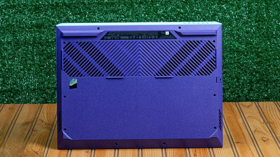 Dell G15 (2023) - Chiến binh gaming mạnh mẽ với hiệu năng vượt tầm giá 20 Dell G15 2023 8