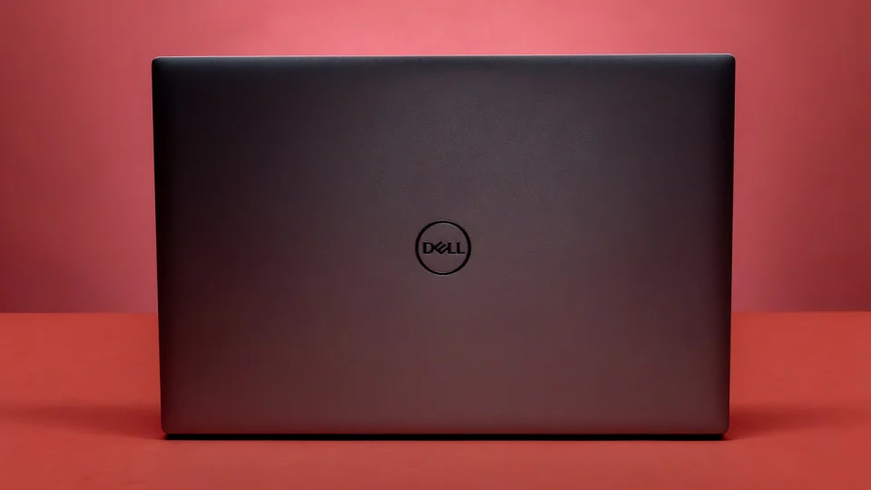 Dell Precision 5490 4