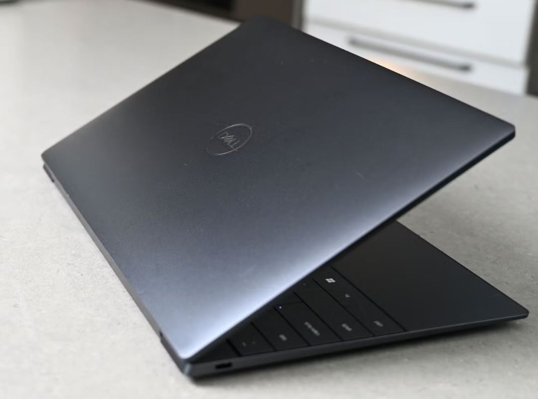 Đánh giá Dell XPS 13 9345: nhà vô địch vượt thời gian, bất kể chipset nào 37 Dell XPS 13 9345 18 e1736325796698