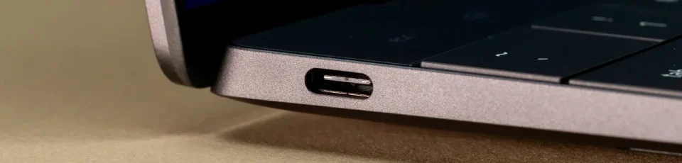 Dell XPS 13 (9345, Snapdragon) - Sức mạnh di động đột phá trong thiết kế nhỏ gọn 7 Dell XPS 13 9345 4 1 e1737607539337