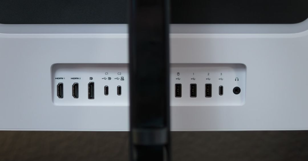 HP OMEN Transcend 32 OLED 16 e1736843742380