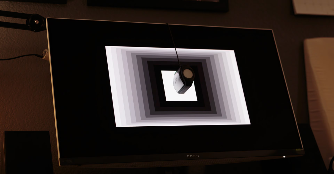 HP OMEN Transcend 32 OLED 23 e1736950667912