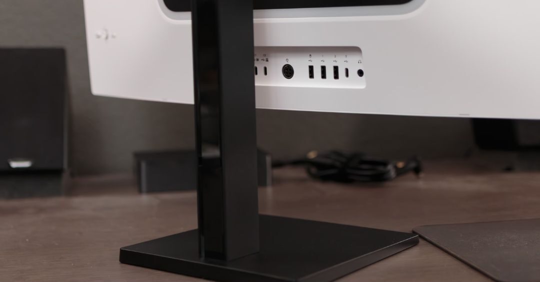 HP OMEN Transcend 32 OLED 4 e1736838476539