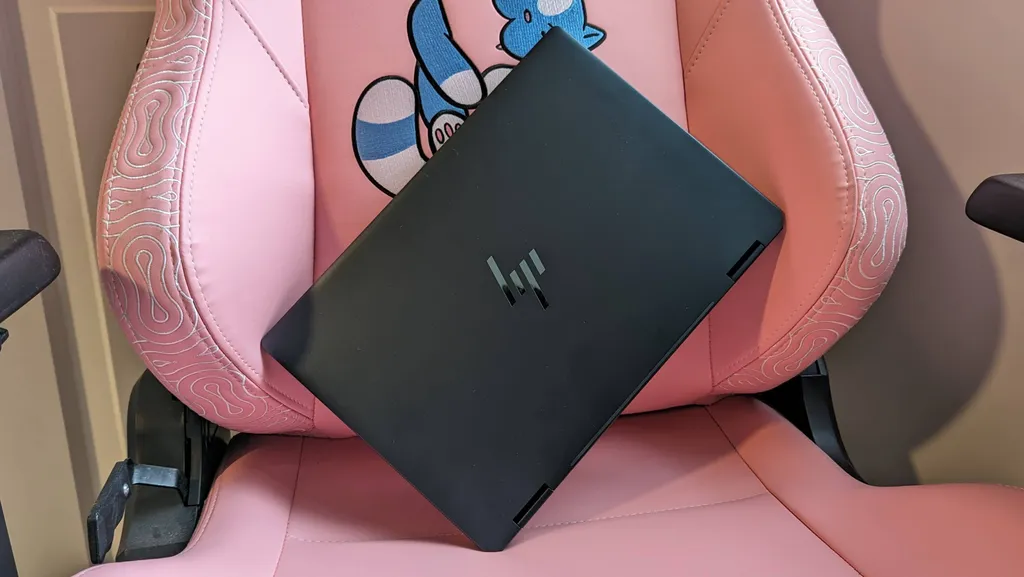 Lenovo Yoga 9i vs HP Spectre x360 - cuộc đọ sức đỉnh cao giữa hai laptop hạng sang, ai sẽ dẫn đầu? 11 HP Spectre x360 2