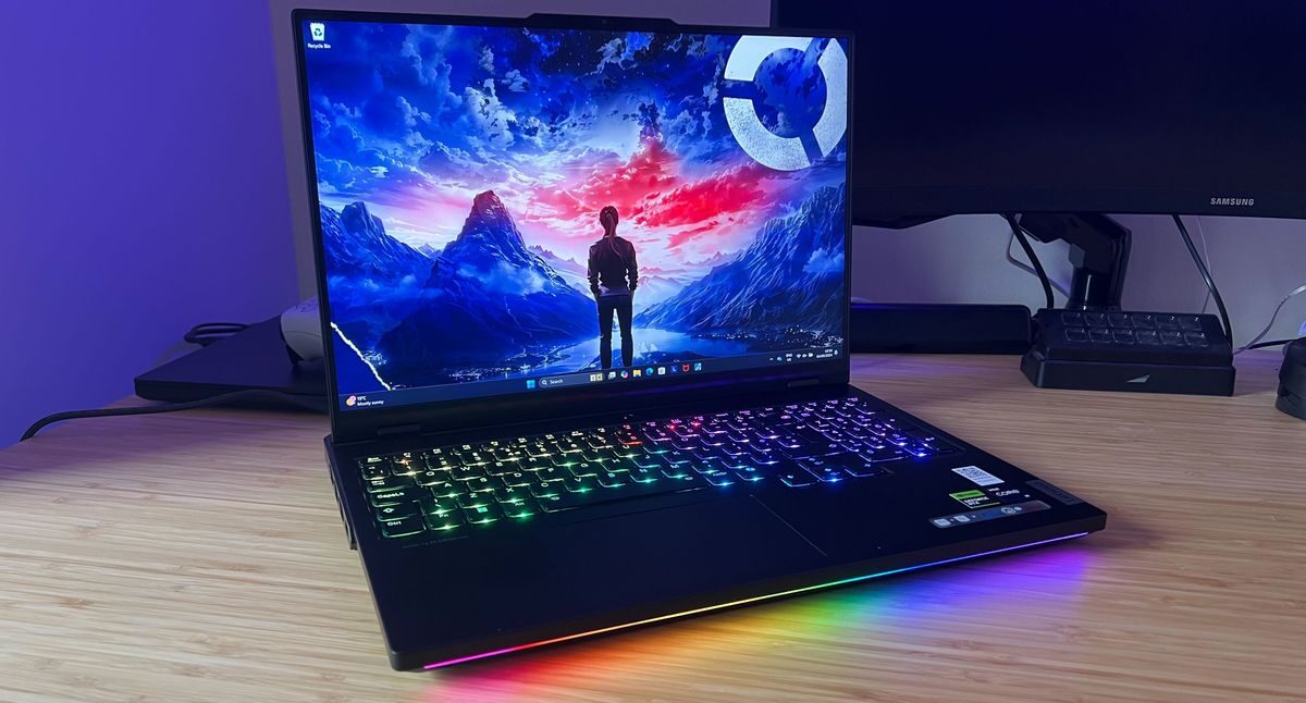 Lenovo Legion Pro 7i Gen 9 - Cỗ máy gaming đỉnh cao với hiệu năng vượt trội 20 Lenovo Legion Pro 7i Gen 9 8 e1737115903373