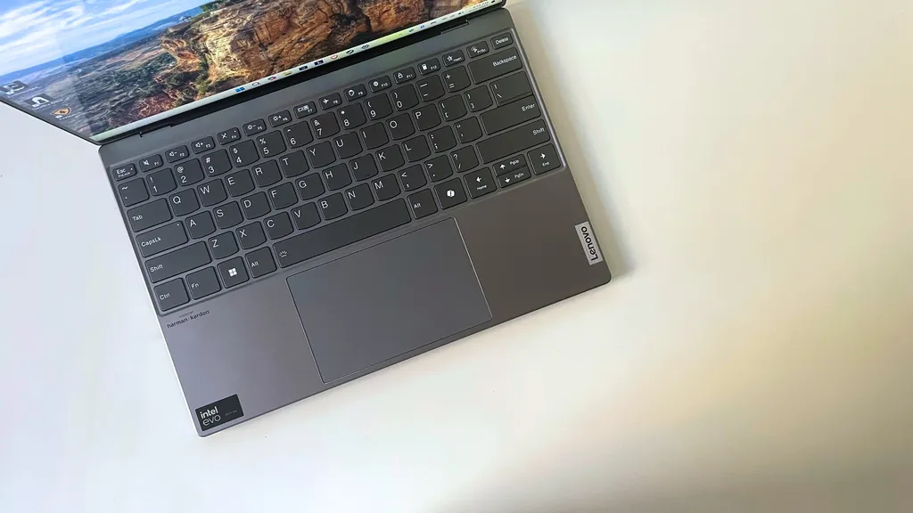 Đánh giá Lenovo ThinkBook 13x G4: laptop doanh nhân gần như hoàn hảo, vượt xa giới hạn văn phòng 21 Lenovo ThinkBook 13x G4 6