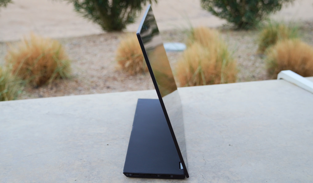 Lenovo ThinkVision M14t 11 e1736251039970