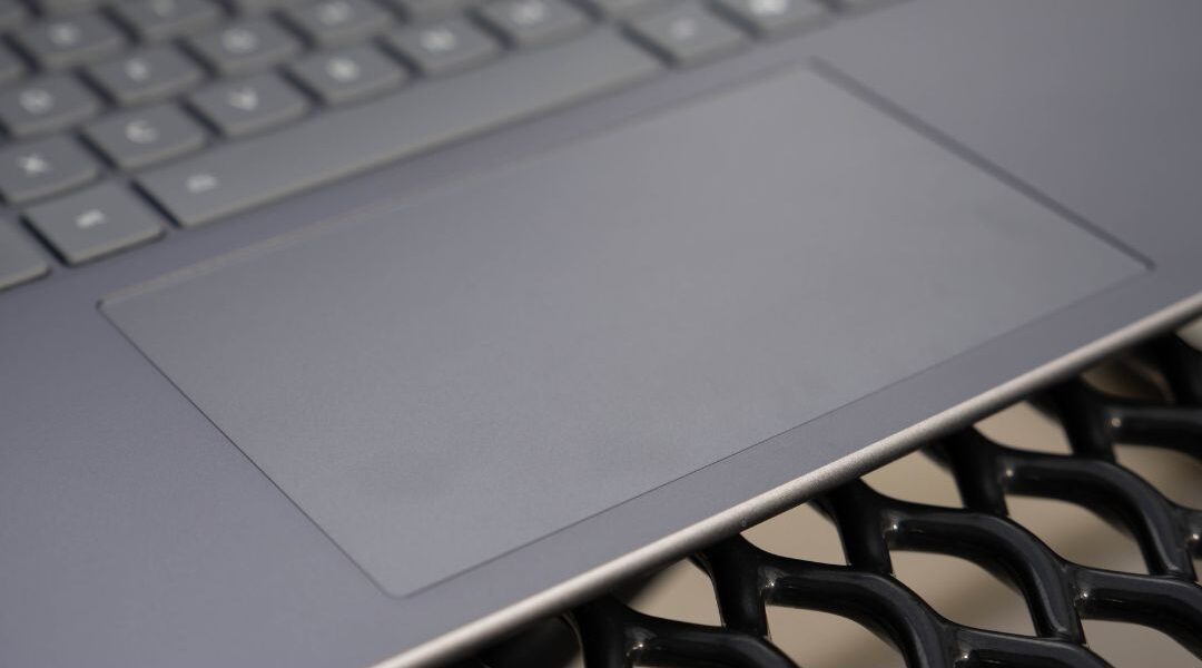 Đánh giá Lenovo Yoga Slim 7i Aura Edition: laptop đỉnh cao cho phong cách và hiệu năng 36 Lenovo Yoga Slim 7i Aura Edition 8 e1737447750876