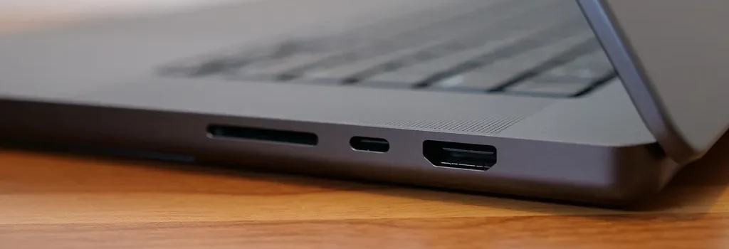 MacBook Pro 16 inch M4 Pro 3 e1736074482953