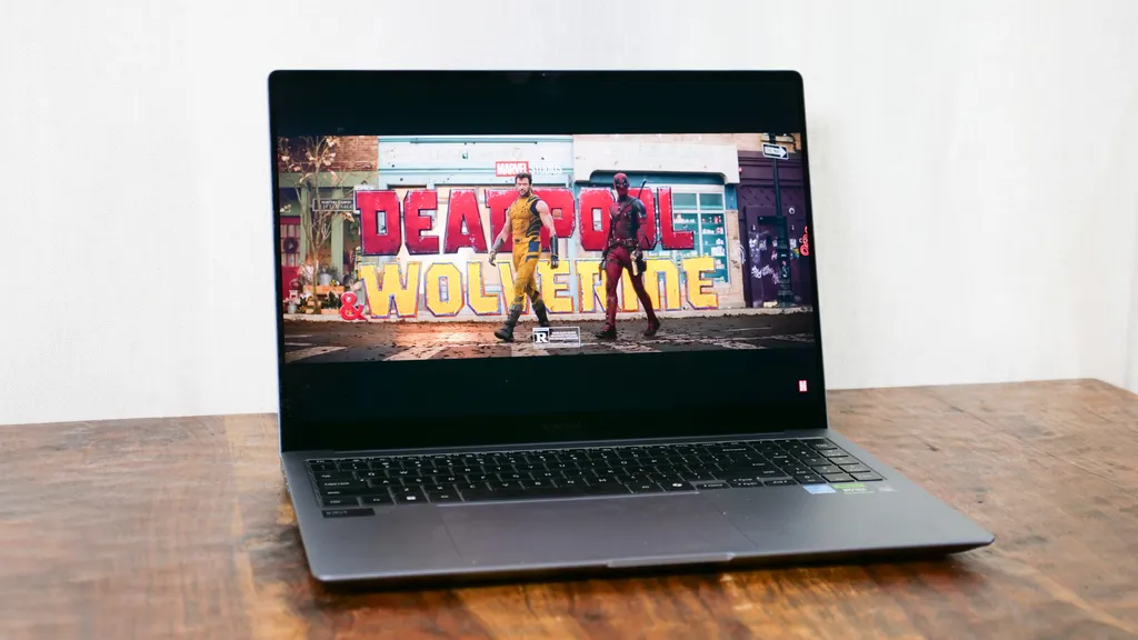 Samsung Galaxy Book 4 Ultra 7