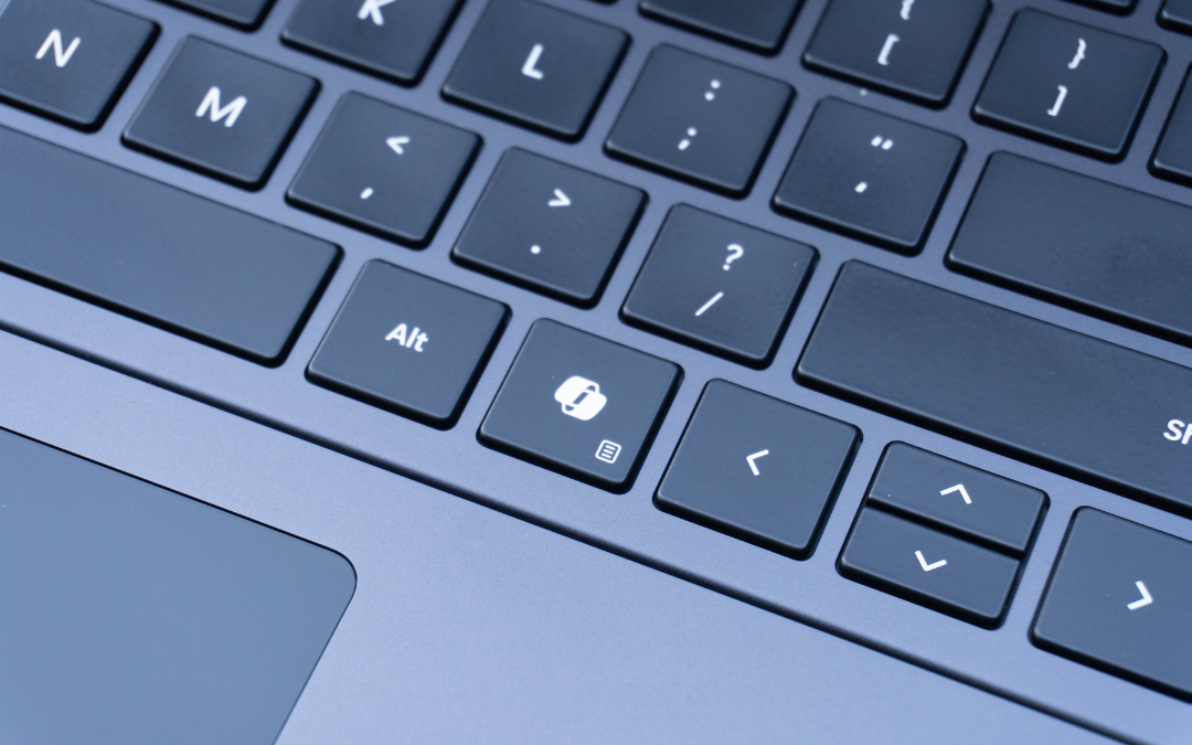 Đánh giá laptop Surface Laptop 7 15 - Hiệu năng vượt trội, không cần đợi Windows trên Arm! 38 Surface Laptop 7 22 e1736667003227