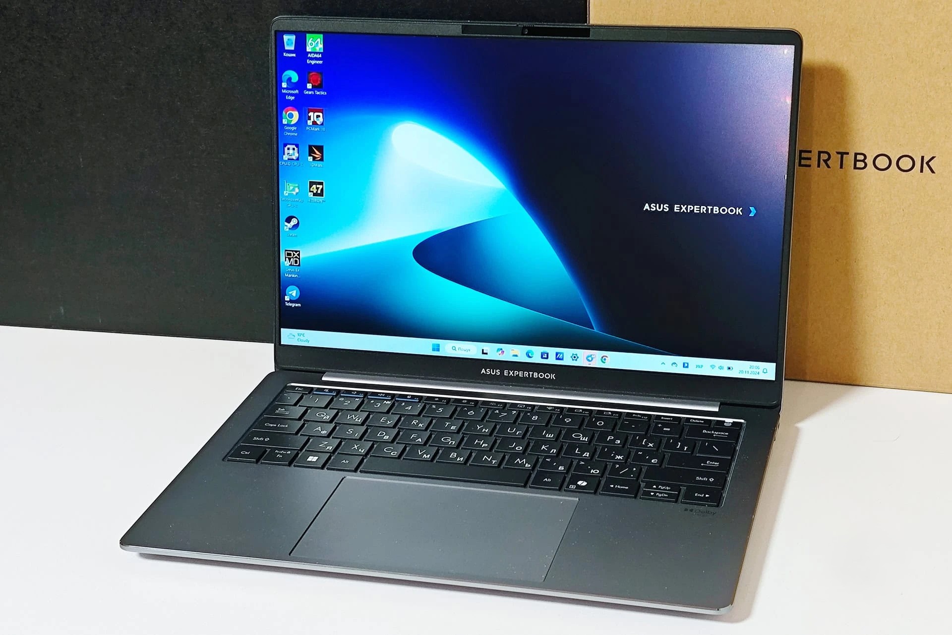 ASUS ExpertBook P5 16 1