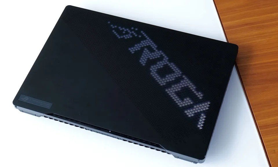 ASUS ROG Zephyrus M16 - Nâng tầm trải nghiệm chơi game với sức mạnh không giới hạn 13 ASUS ROG Zephyrus M16 2023 2