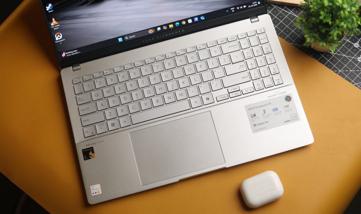 ASUS Vivobook S15 8 e1740119864494