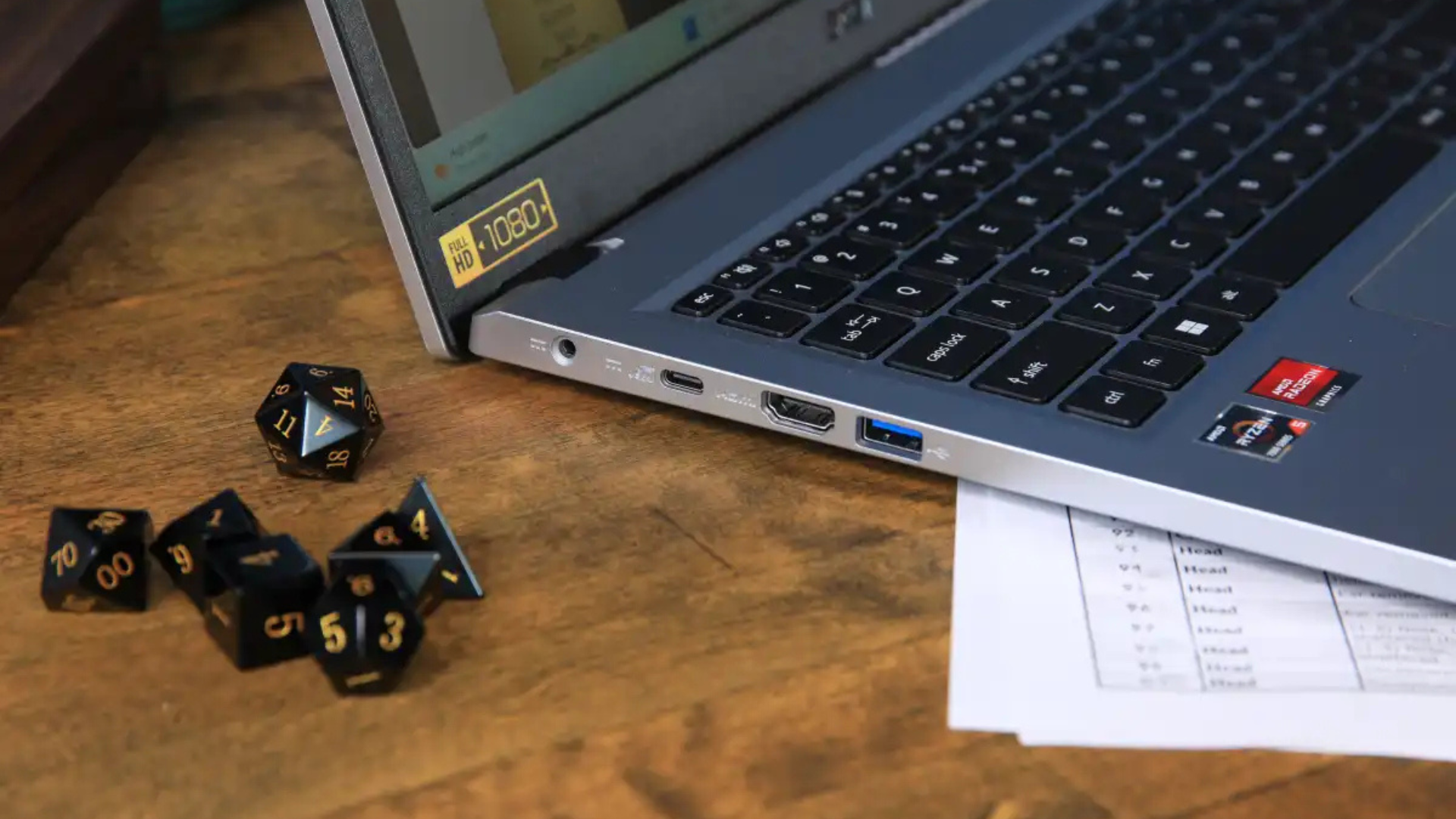 Đánh giá Acer Aspire 3: Một chiếc laptop giá rẻ hay chỉ là một sản phẩm rẻ tiền? 14 Acer Aspire 3 5