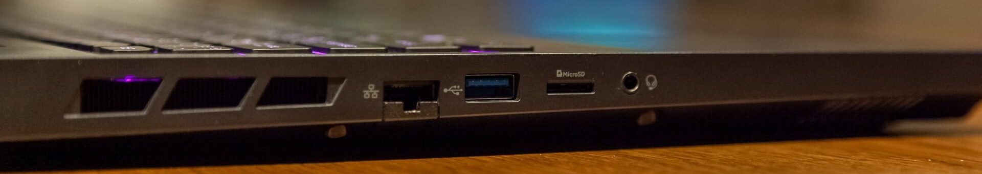 Khám phá Acer Predator Helios Neo 18: Cỗ máy gaming đỉnh cao với màn hình mini-LED tuyệt đẹp 58 Acer Predator Helios Neo 18 17 e1740214756553