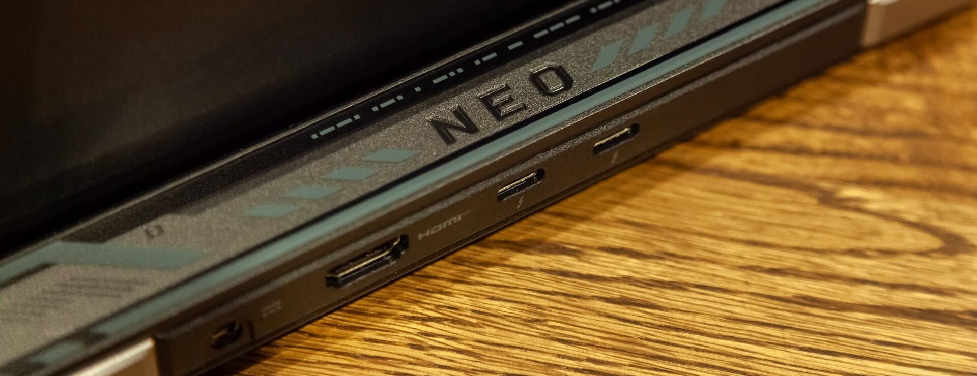 Khám phá Acer Predator Helios Neo 18: Cỗ máy gaming đỉnh cao với màn hình mini-LED tuyệt đẹp 50 Acer Predator Helios Neo 18 23 e1740213973461