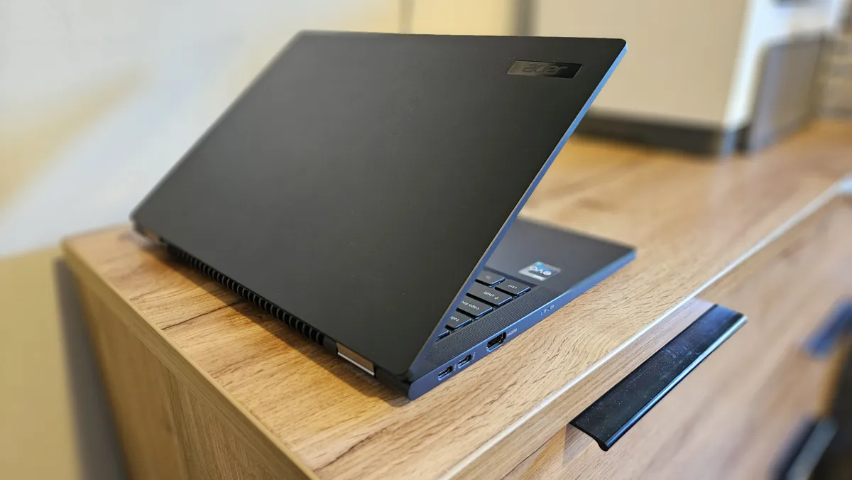 Acer TravelMate P6 14 2