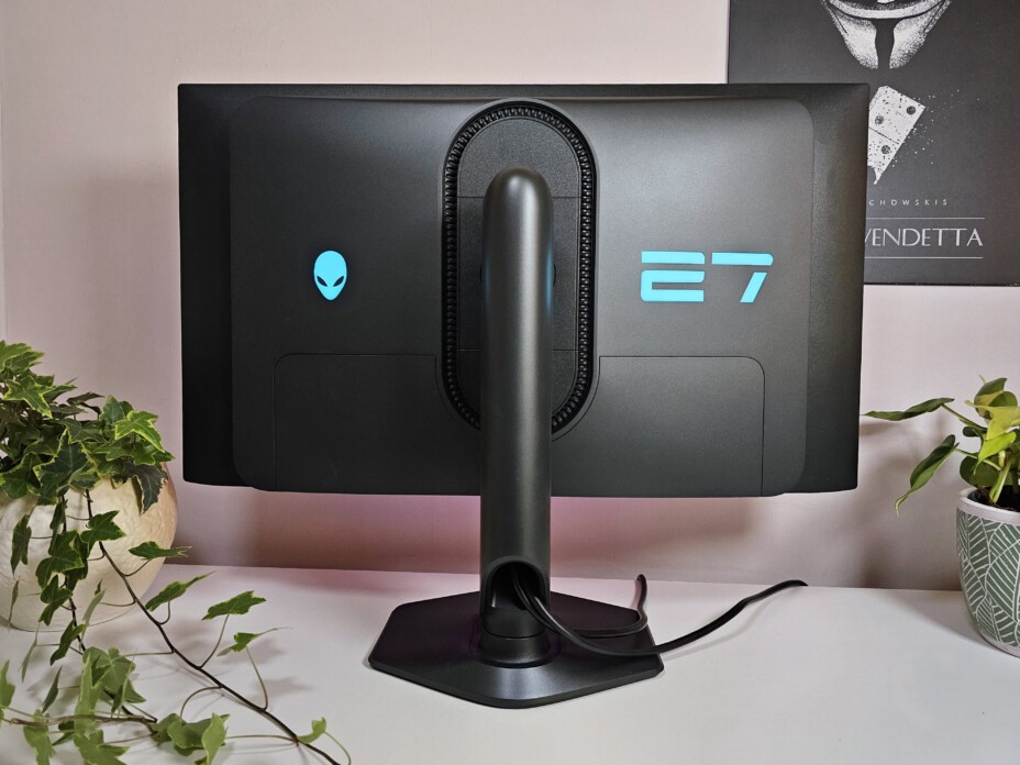 Alienware AW2725DF 10