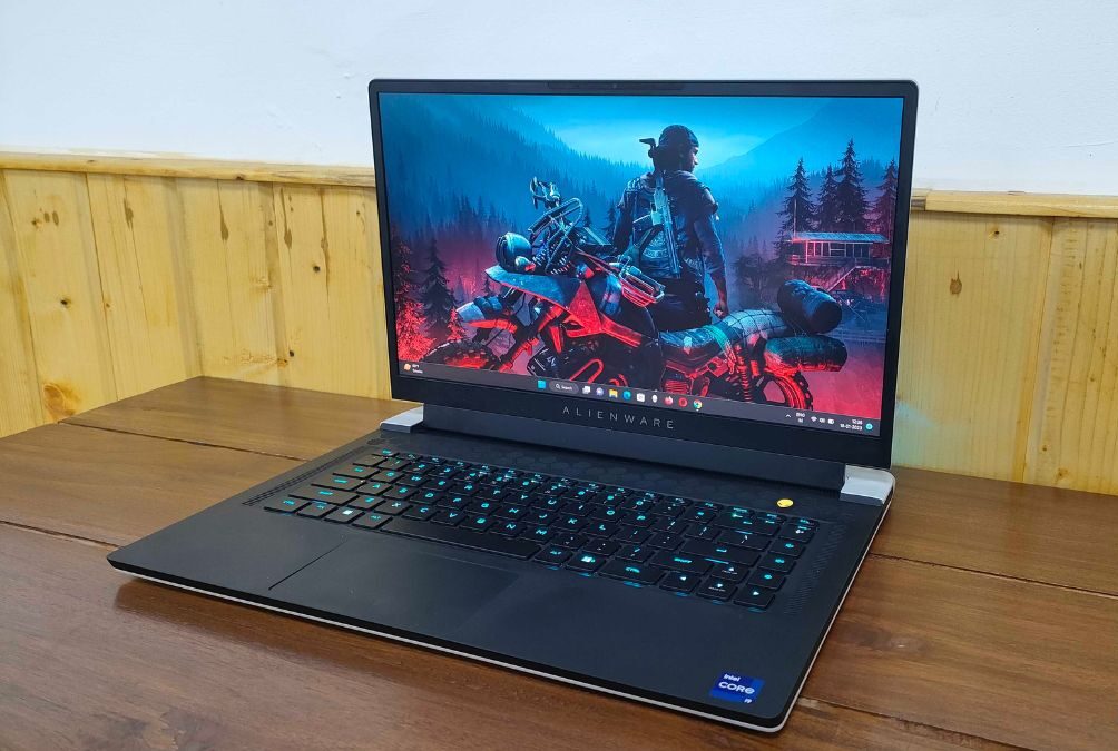 Alienware X15 R2 – Bước nhảy vọt trong thiết kế và hiệu năng gaming! 9 Alienware X15 R2 5 e1740742188414