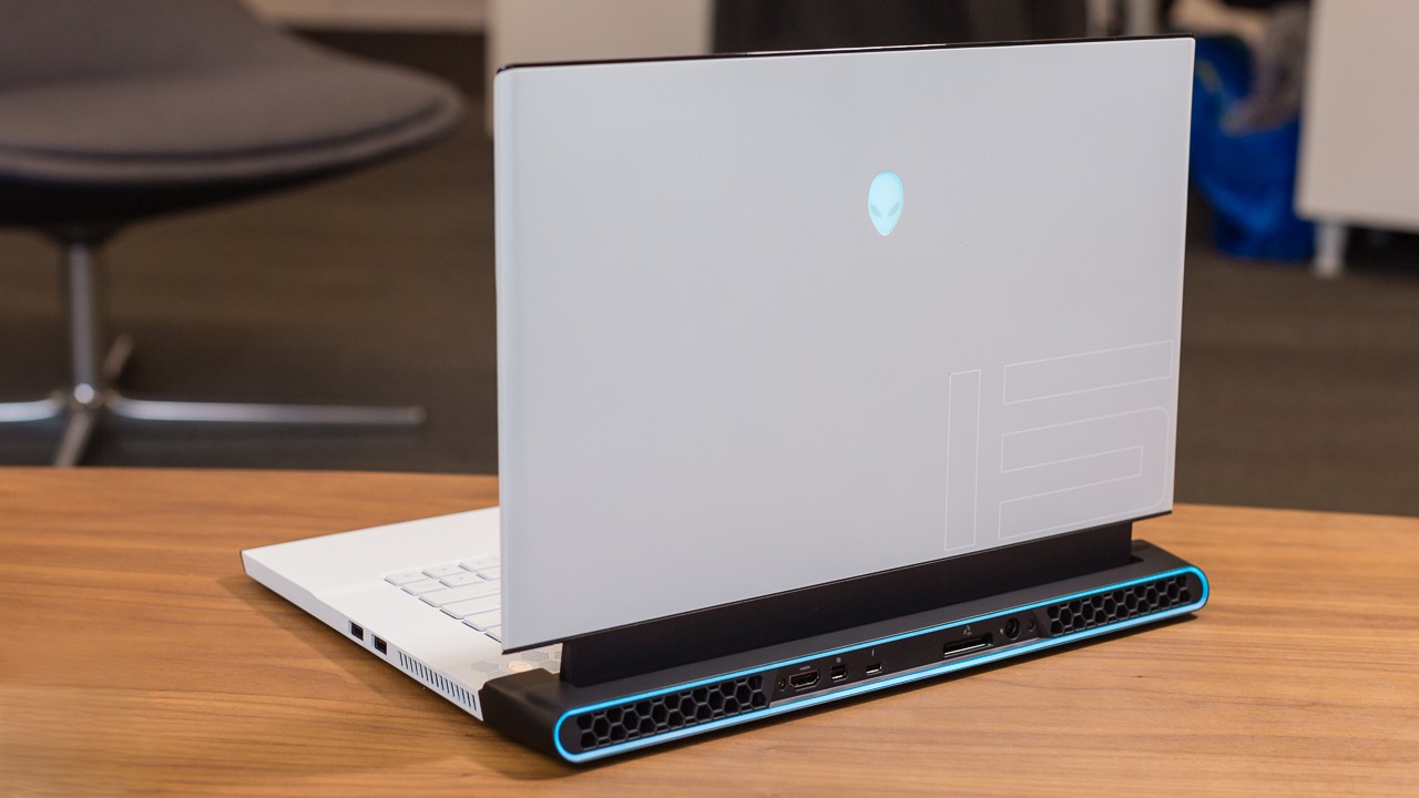 Alienware m15 R2 (2019, OLED) - Sự kết hợp hoàn hảo giữa thiết kế và hiệu suất 25 Alienware m15 R2 17