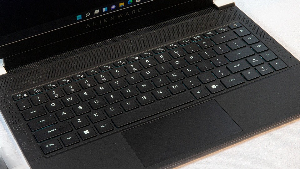 Trải nghiệm thực tế Alienware x14 - Gaming mượt mà, thiết kế sang trọng 19 Alienware x14 5