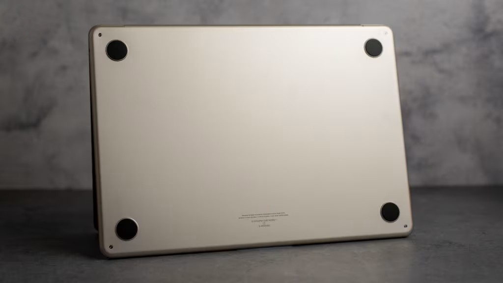 Apple MacBook Air M3 13-inch: Sự kết hợp hoàn hảo giữa hiệu suất và thiết kế 19 Apple MacBook Air M3 13 inch 14