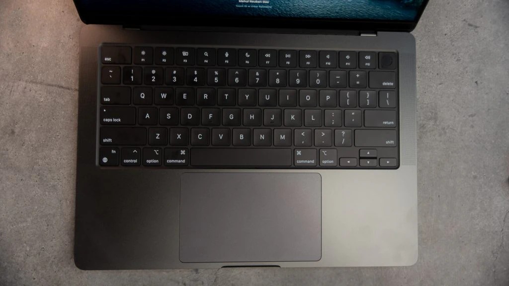 Apple MacBook Pro 14 inch M4 17