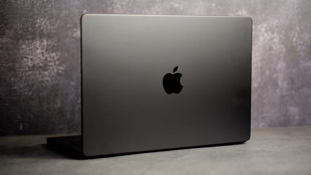 Apple MacBook Pro 14 inch M4 23