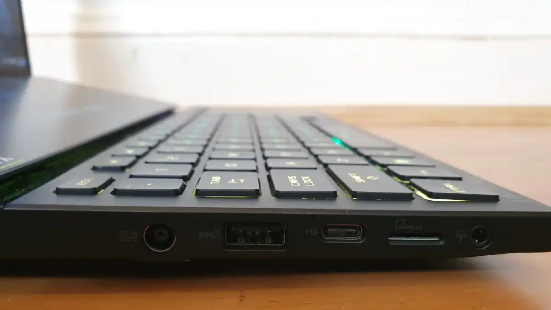 Đánh giá Asus ROG Zephyrus Duo 16 (2022): Laptop màn hình kép có thể làm được tất cả 15 Asus ROG Zephyrus Duo 16 6