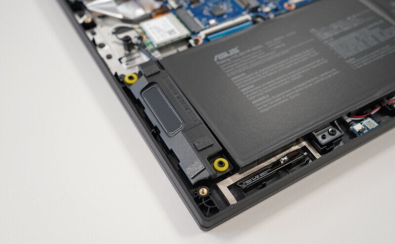 Asus TUF Gaming A16 2 e1740677055357