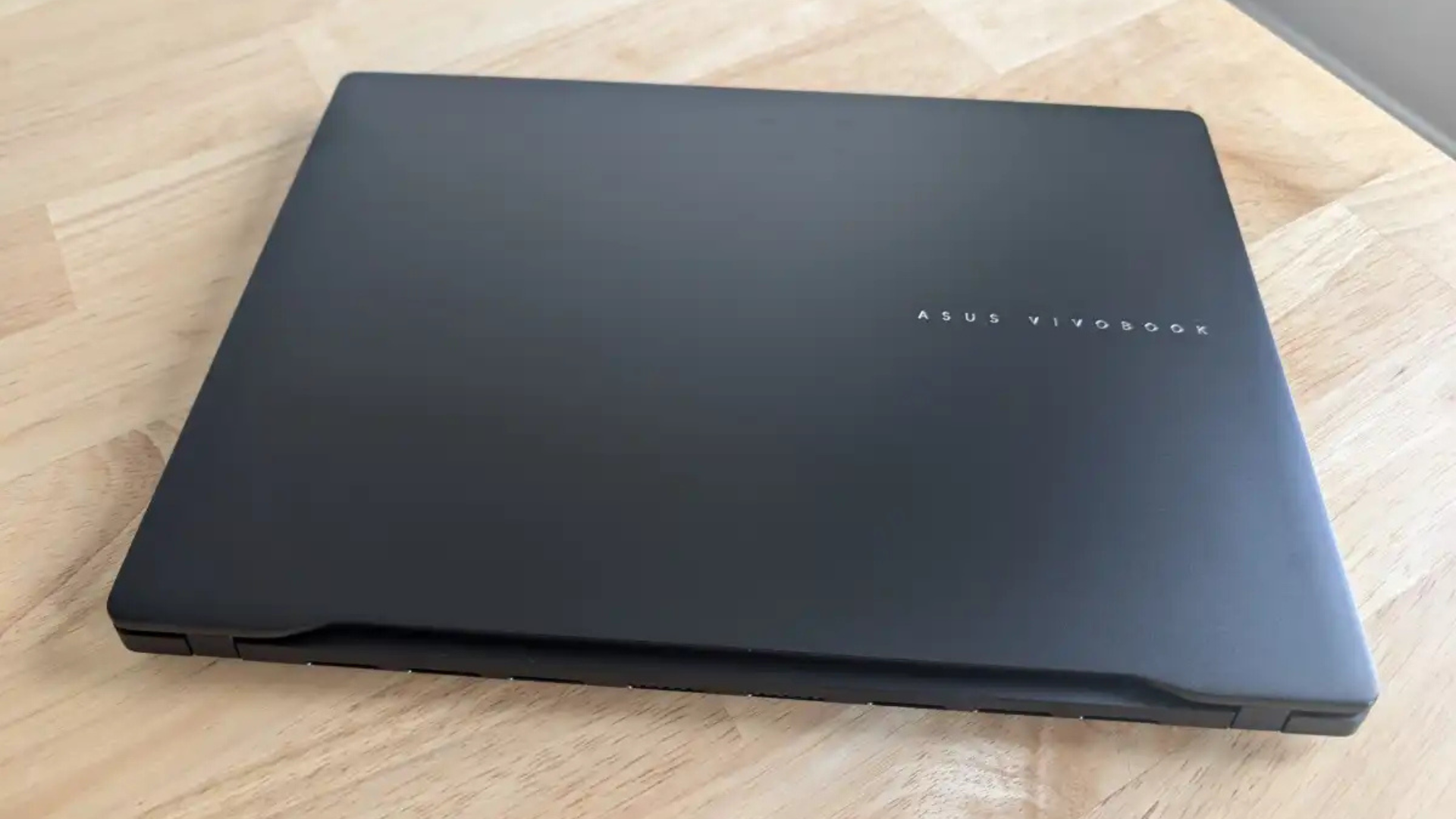 Đánh Giá Asus Vivobook S 14: Thời gian sử dụng Pin 20 giờ với hiệu suất tốt 11 Asus Vivobook S 14 2