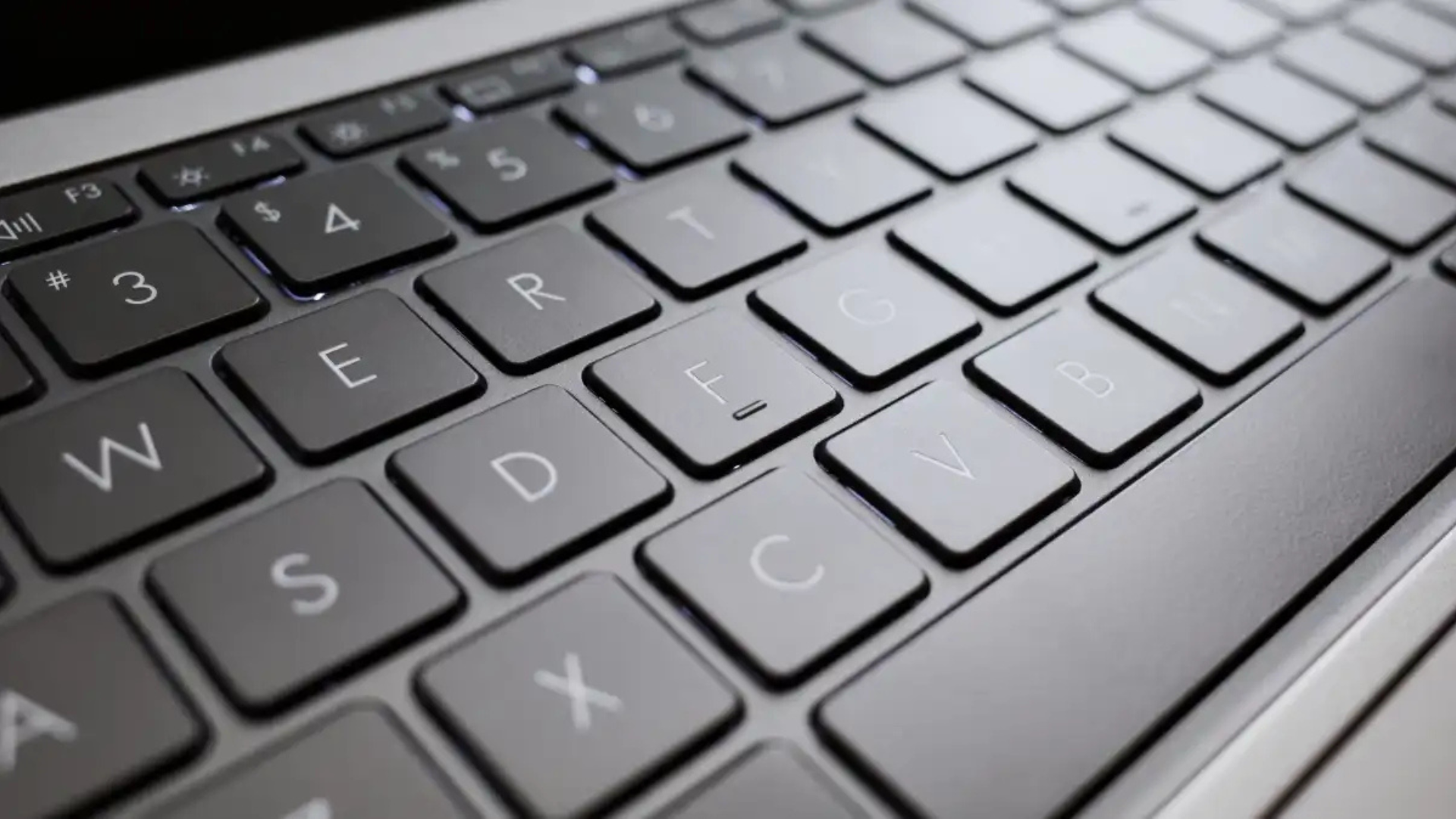 Đánh giá Asus Zenbook S 13 OLED: Màn hình tuyệt vời! 14 Asus Zenbook S 13 OLED 3
