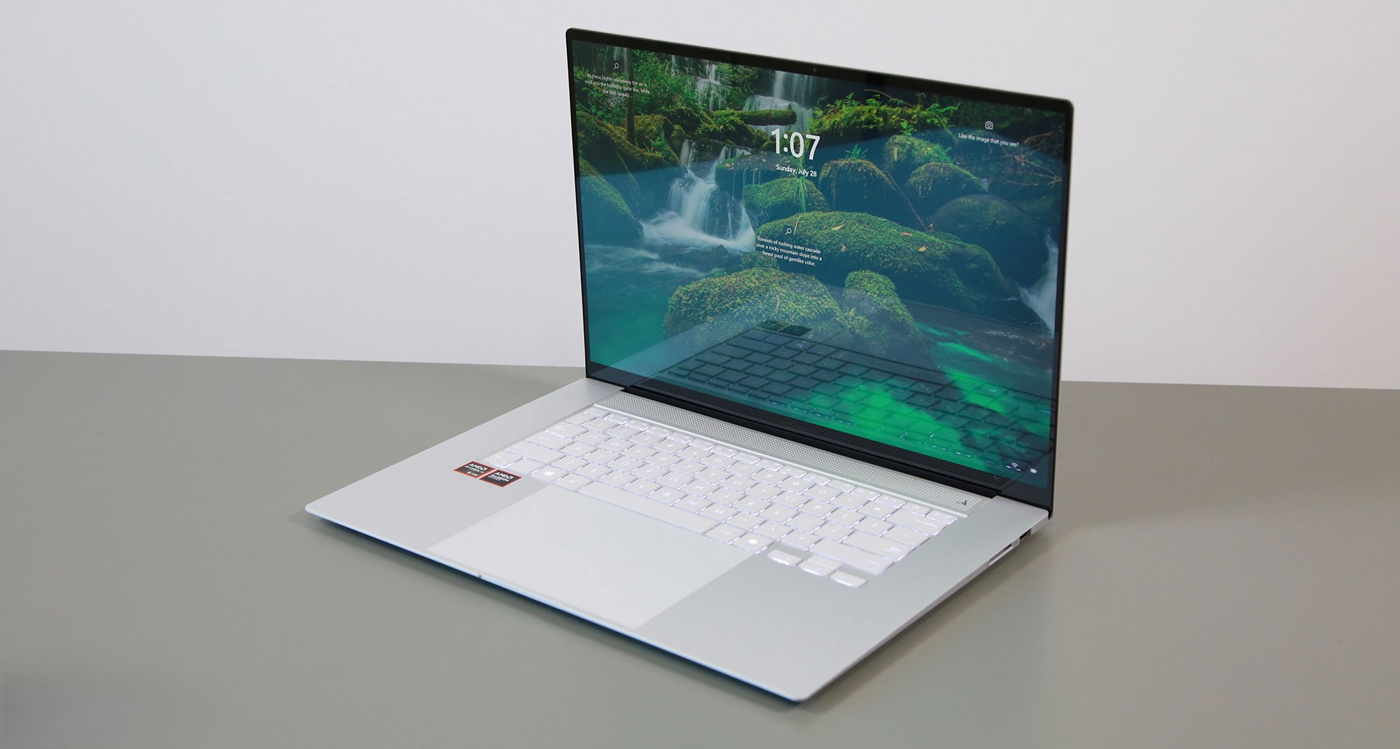 Đánh giá Asus Zenbook S 16 (2024) - Tuyệt tác mỏng nhẹ, sức mạnh đột phá với Ryzen AI 9 HX 370 & Radeon 890M 91 Asus Zenbook S 16 1 1