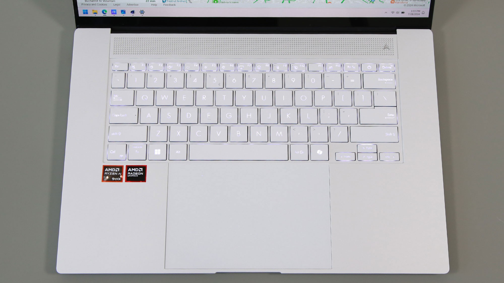 Đánh giá Asus Zenbook S 16 (2024) - Tuyệt tác mỏng nhẹ, sức mạnh đột phá với Ryzen AI 9 HX 370 & Radeon 890M 69 Asus Zenbook S 16 6