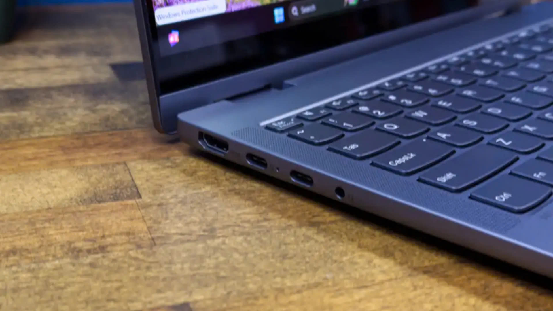 Đánh giá Lenovo IdeaPad 5x 2-in-1: Vi xử lý Snapdragon mang lại giá trị tuyệt vời 13 Danh gia Lenovo IdeaPad 5x 2 in 1 6