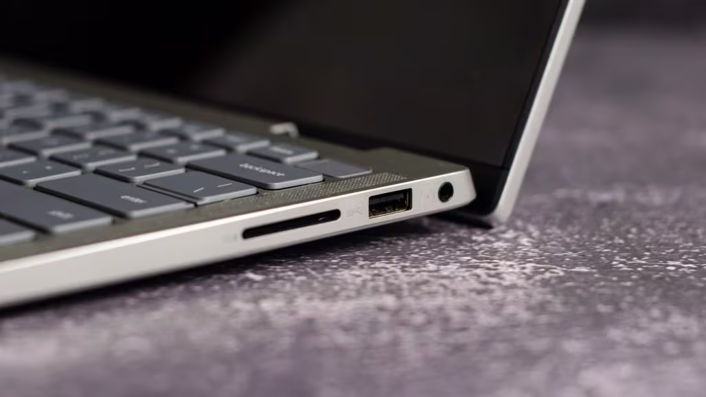 Trải nghiệm Dell Inspiron 14 2in1 7430 - Hiệu suất và tiện ích trong một thiết kế mỏng nhẹ 14 Dell Inspiron 14 2in1 7430 8