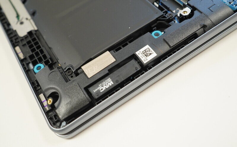 Dell Inspiron 16 2in1 (2024, Intel Core Ultra): Sự lựa chọn lý tưởng cho công việc và giải trí di động 24 Dell Inspiron 16 2in1 3 e1740495975957