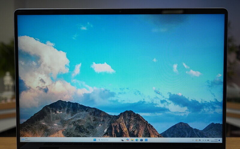 Dell Inspiron 16 2in1 (2024, Intel Core Ultra): Sự lựa chọn lý tưởng cho công việc và giải trí di động 23 Dell Inspiron 16 2in1 4 e1740495819103