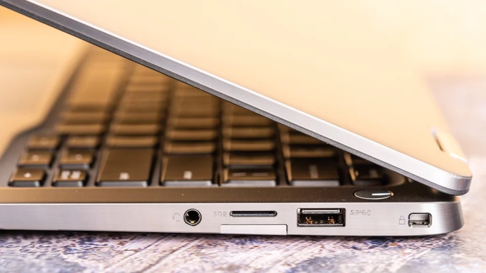 Dell Latitude 9410 2 in 1 7