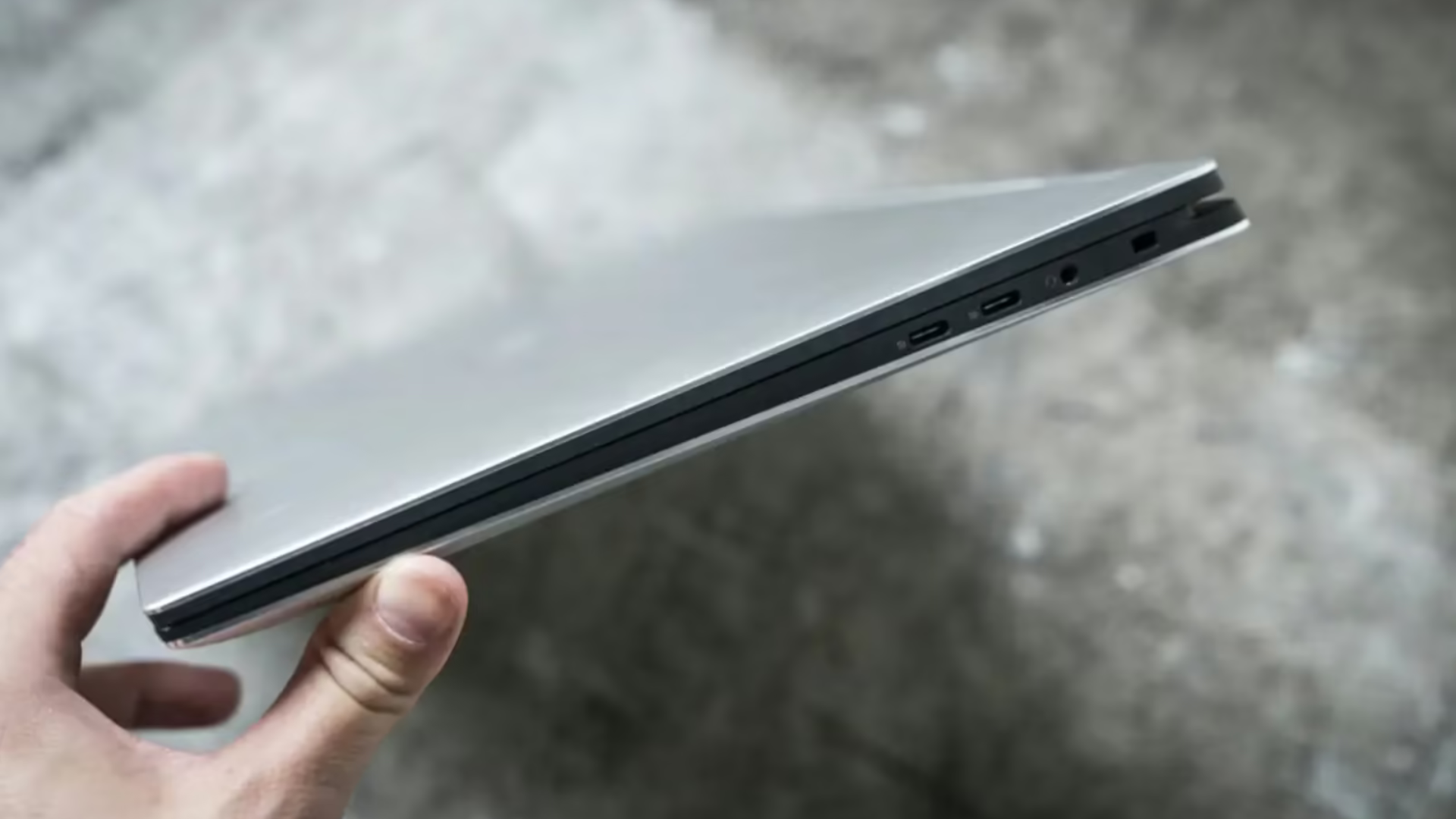 Đánh giá Dell XPS 15 2-in-1 9575: Có thể là chiếc laptop 2-in-1 nhanh nhất hiện nay 20 Dell XPS 15 2 in 1 9575 5