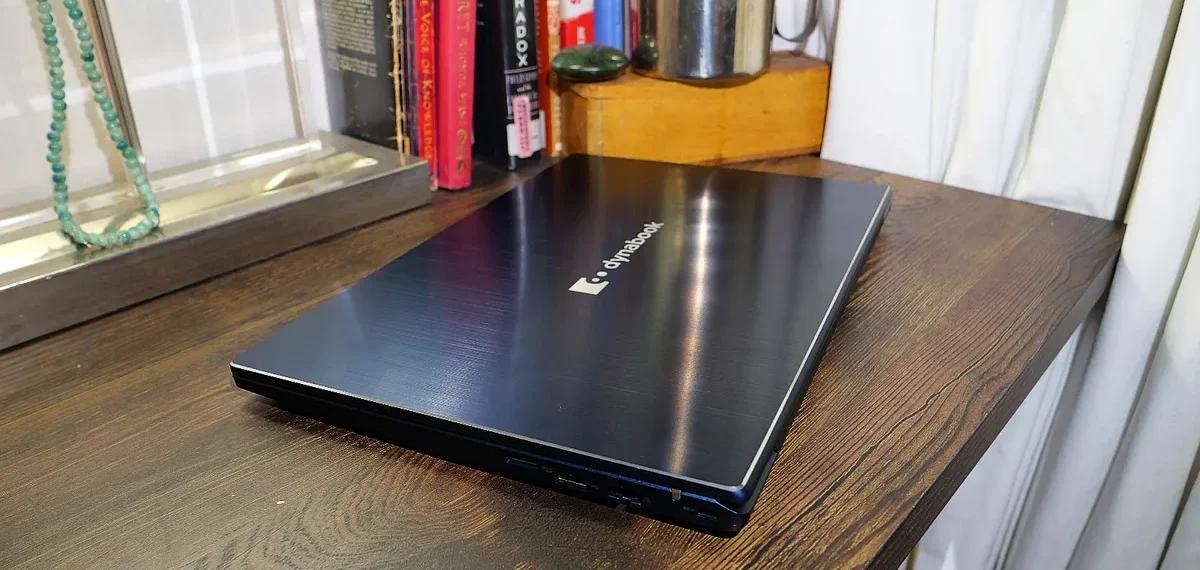 Khám phá Dynabook Portege X40-K: Sự kết hợp hoàn hảo giữa hiệu năng và thiết kế sang trọng 17 Dynabook Portege X40 K 5 e1739850289899