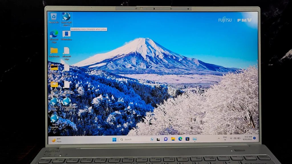 Fujitsu FMV UH X 14 inch 8