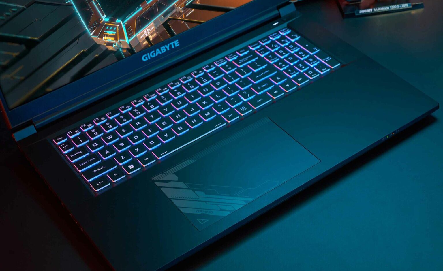 Gigabyte G5 GE (2023): Laptop gaming giá tốt, hiệu suất mạnh liệu có đáng mua? 13 Gigabyte G5 GE 2023 4 e1740732163642